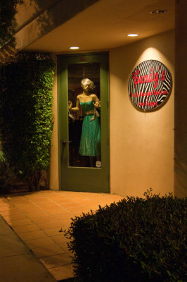 _DSC1412 Mannequin trying to leave Store Monterey reduced.jpg