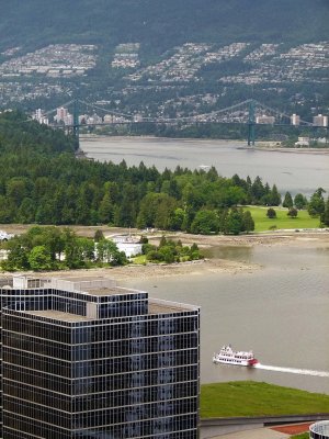 View onto Lions Gate Bridge