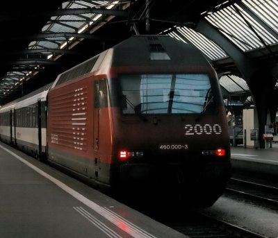 SBB Re460 in 'Hauptbahnhof'