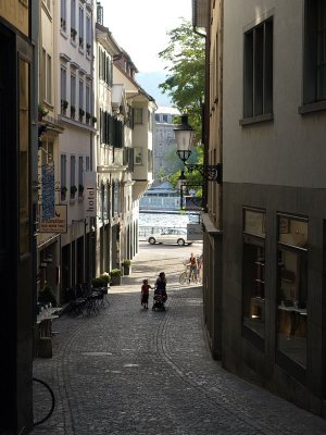 Narrow Streets of the Niederdorf (2)