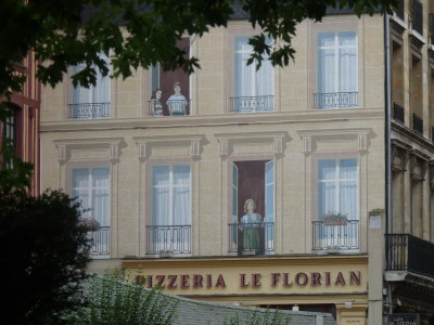 trompe l'oeil façade