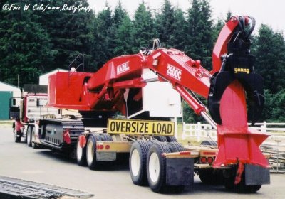 Madill 2800 on Nygaard Lowbed