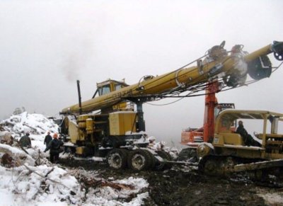 Skagit BU737 at B&M Logging