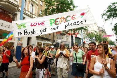 DSC01855 we love peace.JPG