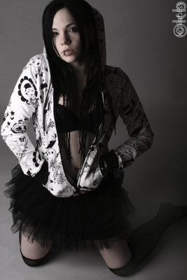 ad-blkwhite-jacket01-web.jpg