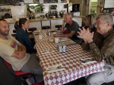 breakfast w/ everyone...