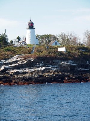 Burnt Island light coming into Boothbay Habba!
