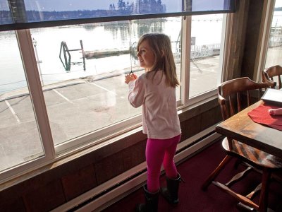 Dec. 1: Lunch at the Tugboat