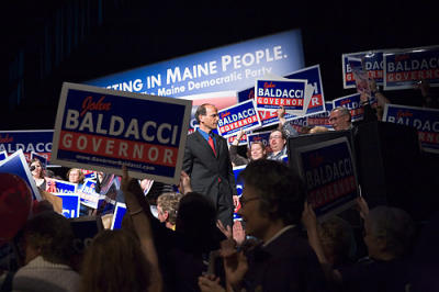 g4/69/2469/3/61248222._MG_5415Politics.jpg