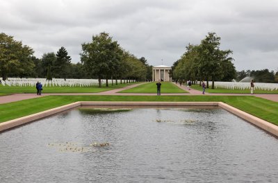 Omaha Beach Memorial4.jpg