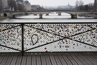 Lovers' locks, Paris