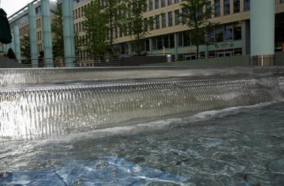 Frankfurt Welle Waterfall _DSC0861 sRGB-01.jpg