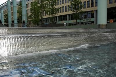 Frankfurt Welle Waterfall _DSC0863 sRGB-02.jpg