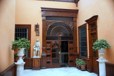 Casa Aliaga