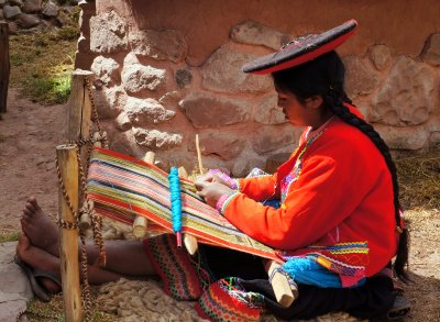 Awana Kancha-women weaving