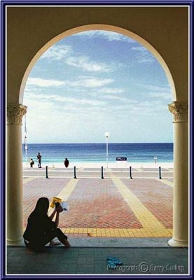 Bondi-Beach-Arch-jpg.jpg