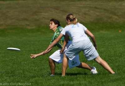 nb2011-17-stella-lily-39-2241.jpg
