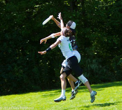 2011-cuc-12-onyx-noclue-29-5228.jpg