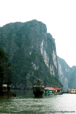 Ha_Long_Bay_2.jpg