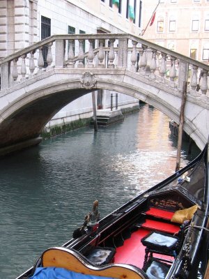 Venice - bridges & canals 07.JPG