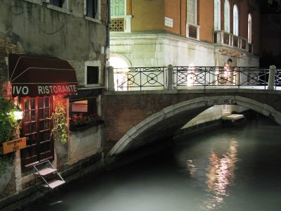 Venice - bridges & canals 10.JPG