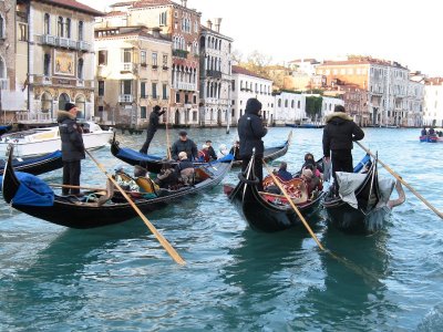 Venice - gondolas 01.JPG