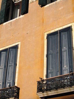 Venice - windows & doors 07.JPG