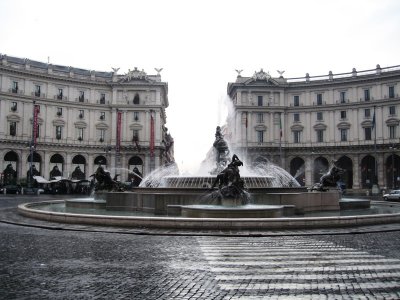 Rome - Piazza Republica.JPG