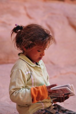 Little souvenir seller, Petra