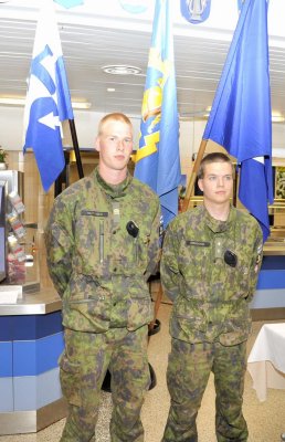 Kotiutuskahvitilaisuus 5.7.2012 Upinniemi