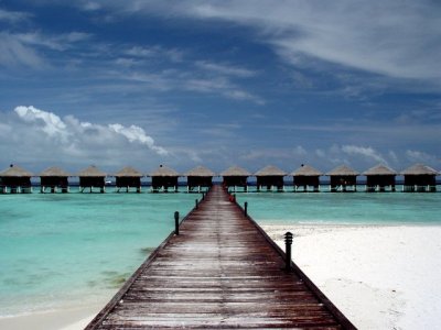 Overwater bungalows symmetry