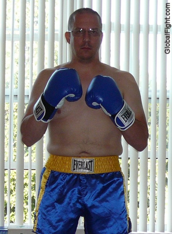 blond daddybear boxing gloves fetish men.jpg