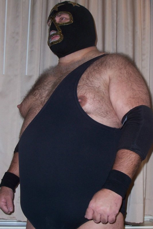 barrelchested stocky hairy burly beefy hairy chested man.jpg