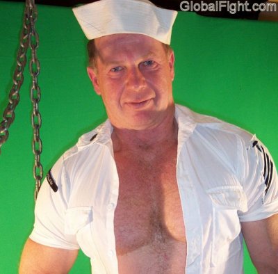 hot irish man big arms.jpg