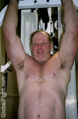 gym workout daddy bear.jpg