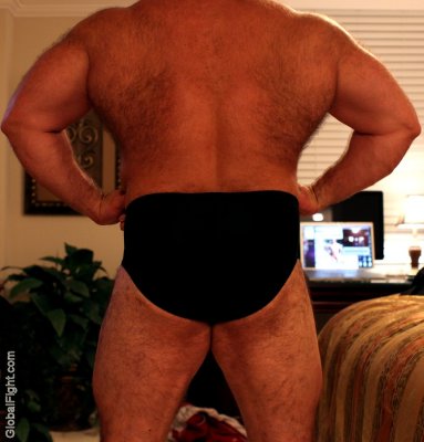 huge thick muscled powerlifter strong hairy man legs.jpg