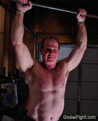 daddie doing chinups garage workouts.jpeg