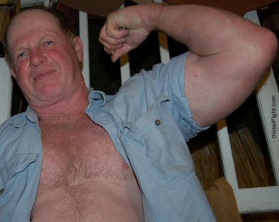 musclebear redhead hairy daddy mans big huge arms.jpg