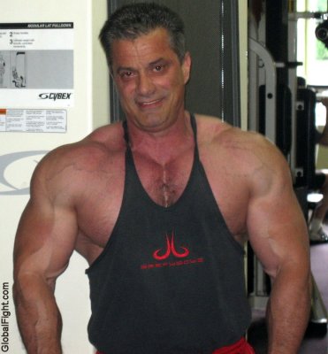 bodybuildings hottest mens gallery gay daddies pics.jpg