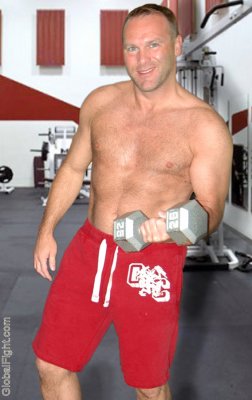 handsome carolina gay man weight lifting seeking workout buddies.jpg