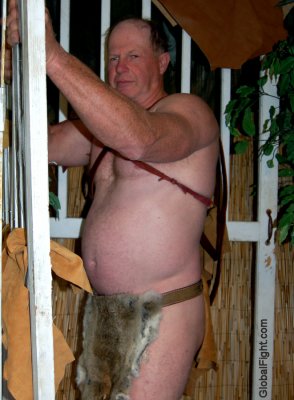 naked daddybear jailed men.jpg