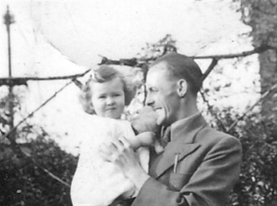 090 Cousin Alan and daughter Lynn-detail