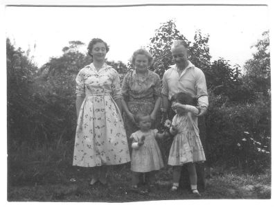 126 Grandma, Grandad, Mum, Lorna, Elaine