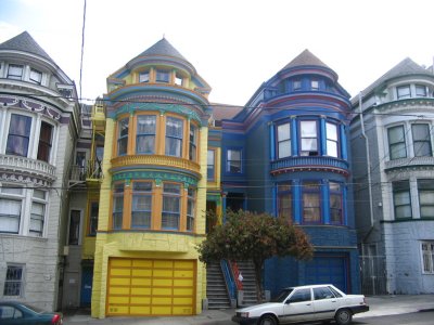 I hate hippies.  But these houses are cool.