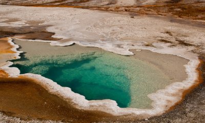 Turquoise Hot Spring - Upper Geyser Basin