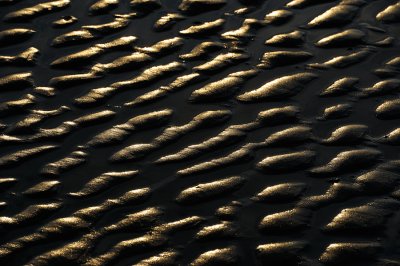 Pattern in sand and water 2