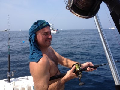 2012-07-17 11:34  Capt Mike Ambler - Tuna Fishing at the Hot Dog