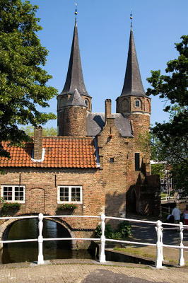 Oostpoort, seen from Oosteinde