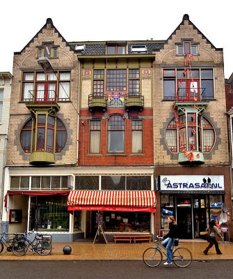 Jugendstil, Oude Ebbingestraat