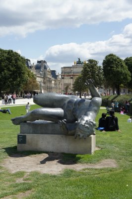 More sculptures Paris